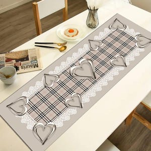 Ceramic Table Runner 100x100 cm | 3D Floral Print, Polyester Microfiber