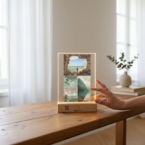 Lampada fotografica personalizzata con codice QR video – Souvenir luminoso a LED – Regalo per viaggi, coppie o famiglie – Piastra in plexiglass con foto e video