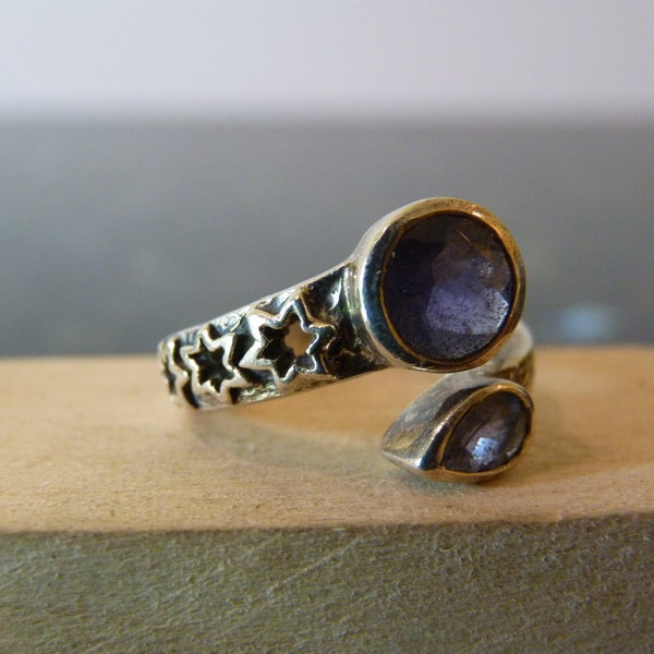 Vintage Silver Wrap Ring with Stars and Amethyst