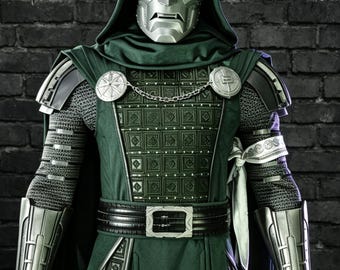 Costume del Dottor Destino Avengers 5 Il Giorno del Destino Costume del Dottor Destino Victor Von Doom Cosplay Suit Versione Superiore