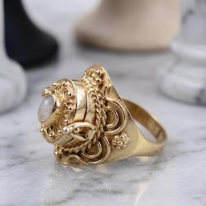 Vintage Moonstone Poison Ring - 14K Gold Filigree Locket Ring - Hidden Compartment Jewelry - Victorian Boho Statement Ring for Her