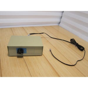 Vintage RJ11 2 Way Data Transfer Metal Switch Box Phone Jack Port AB (1 of 2)