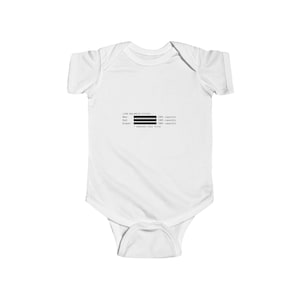 Peut inclure: Body bébé blanc à manches courtes. Le devant présente du texte noir et un graphique qui indique "LOAD BALANCER STATUS" avec des indicateurs de capacité. Le texte "* address this first" est également inclus.