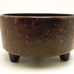 Handmade Ceramic Planter Pot, Black Red Speckled Pottery Planter, Tripod Plant Pot, Gothic Home Decor, Indoor Succulent Planter