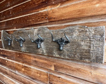 Återvunnen kapp- och hatthylla från Cattle Gate.