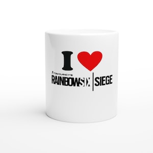 Taza de cerámica blanca de 325 ml con la frase "Me encanta Rainbow Six Siege" imagen 1