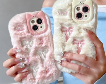 Funda acogedora y mullida con orejas de gato para iPhone 16 Pro Max 15 Plus 14 13 12 11 / Funda de felpa suave con lazo y perlas para teléfono