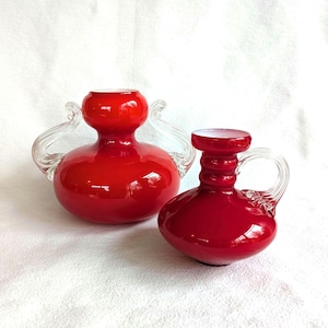 Vintage Set: 2 red glass vases with handles | Italian art glass | Mid-Century Modern | Ruby red | Empoli/Murano style | 1960s