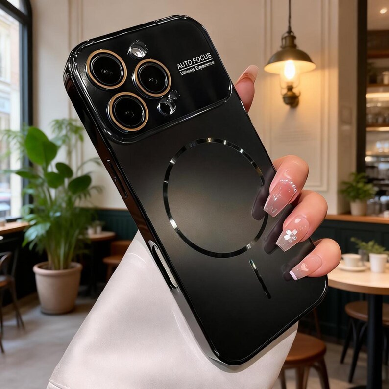 Magnetyczne etui tytanowe do iPhone'a 17 16 15 14 Pro Max | Matowa, twarda obudowa z osłoną obiektywu Czarny