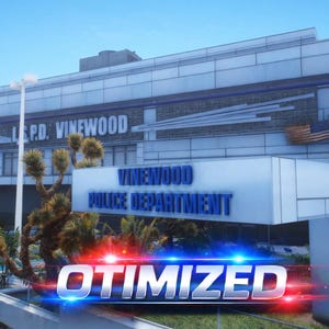 Op de afbeelding: Een witte keramische mok met een zwart handvat en de tekst "But First, Coffee" in een vetgedrukte, zwarte letter. De mok staat op een houten oppervlak. De mok is ongeveer 10 cm hoog.