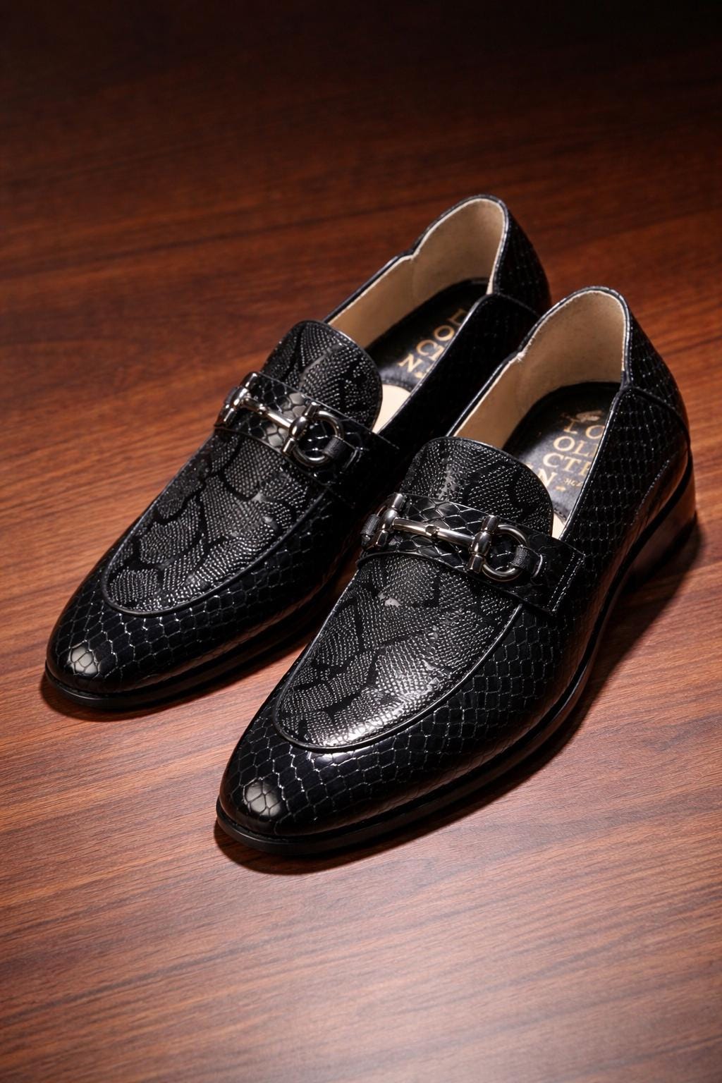 Salvatore Ferragamo Men\'s Black‎ Snakeskin Embossed Leather Penny Loafers 9.5 D Salvatore Ferragamo LC Black Snake Emboss Leather Horsebit  main image 2
