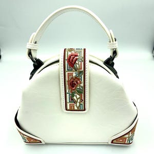 White leather purse/ crossbody bag with flower embroidery. Handmade gift for her.