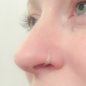 Hammered Gold Nose Ring, 14K Gold Fill 20 Gauge Nose Hoop