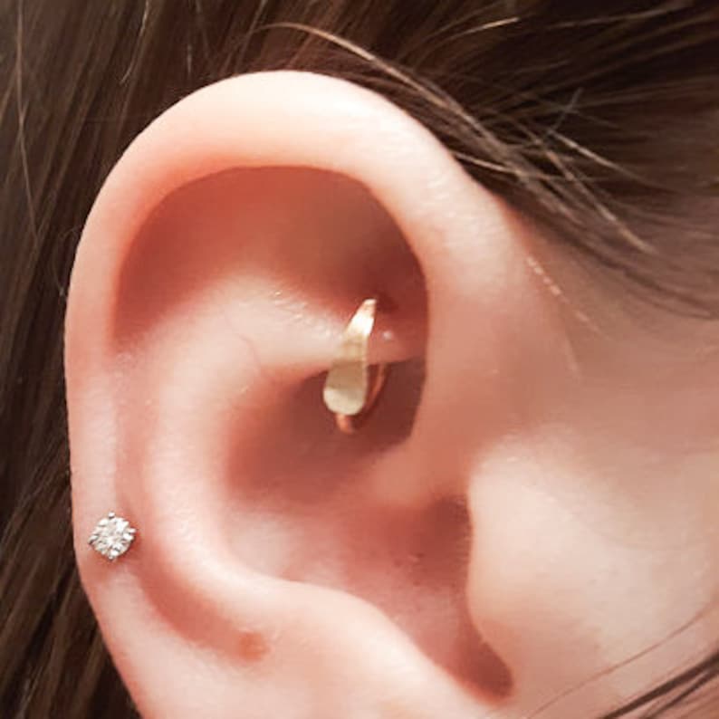 14K Rose Gold Filled Cartilage Hoop Earring, 20 Gauge Hammered End Hoop image 4