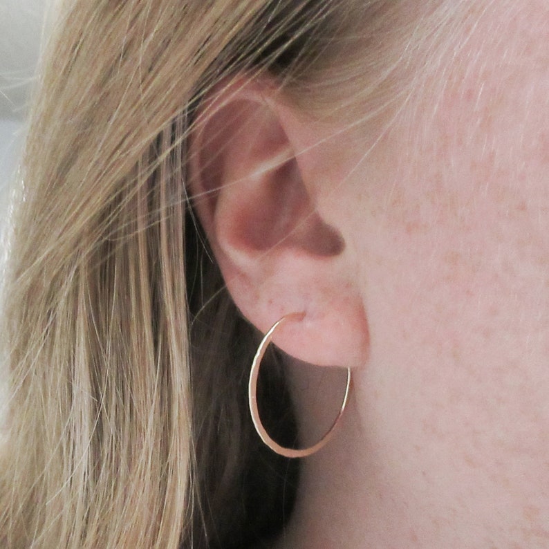 14K Gold Filled 18 Gauge Hammered Hoop Earrings, One Inch Handmade Hoops image 2