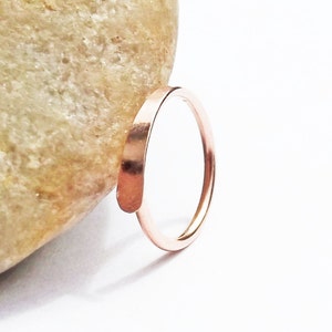 14K Rose Gold Filled Cartilage Hoop Earring, 20 Gauge Hammered End Hoop image 1