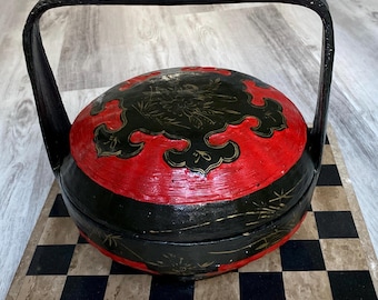 Vintage Chinese Peranakan Wedding Basket, Hand Painted Black Lacquer Red Bamboo Basket with Lid, Chinoiserie Storage Basket