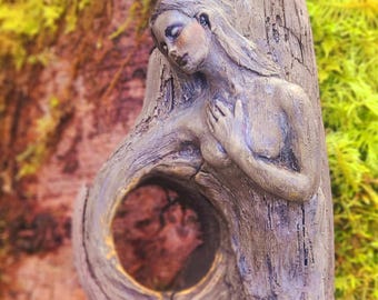 GERESERVEERD VOOR MARK We See Into The Life Of Things, Driftwood Woman van Debra's Bernier, Shaping Spirit