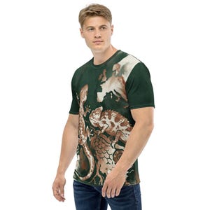 Gecko & Chamäleon Aquarell T-Shirt | Europa-Weltkarte Tannengrün Rotbraun Erdtöne