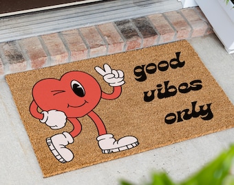 Good Vibes Only Heart Doormat, Groovy Heart Doormat, Retro Home Decor, Groovy Vintage Heart Design, Vintage Home Decor, Whimsical Doormat