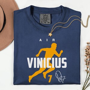 Comfort Colors® Air Vinicius #7 Soccer Player Tribute Graphic Tee, Brazil Football Star Signature Design, 2026 World Cup Fan Unisex T-Shirt image 11