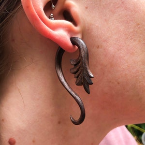 Wood Palmette Earrings ~ Faux Gauges, Fake Gauged