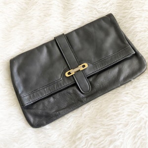 Clutch - Gray Leather fold over flat clutch vintage 70s