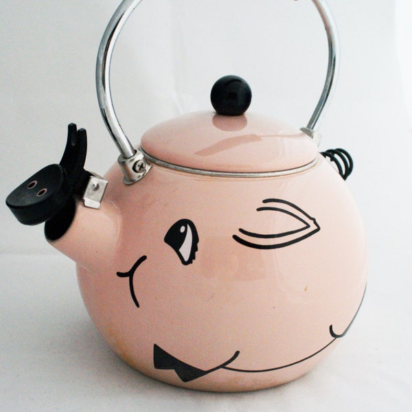 Tea kettle- M.Kamenstein Pale pink animal pig kettle