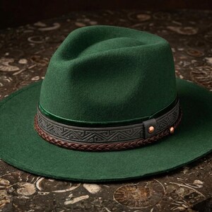 Adolfo Emerald Green Felt Wide-Brim Fedora with Black Ribbon Vintage Arlin Hat 100% Wool Emerald Green Fedora Hat Made In  main image 3