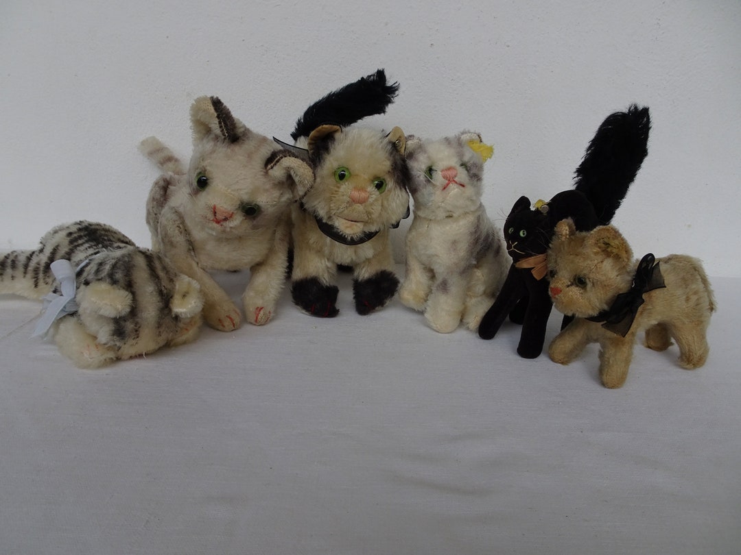 シュタイフ「Gussy Cat」