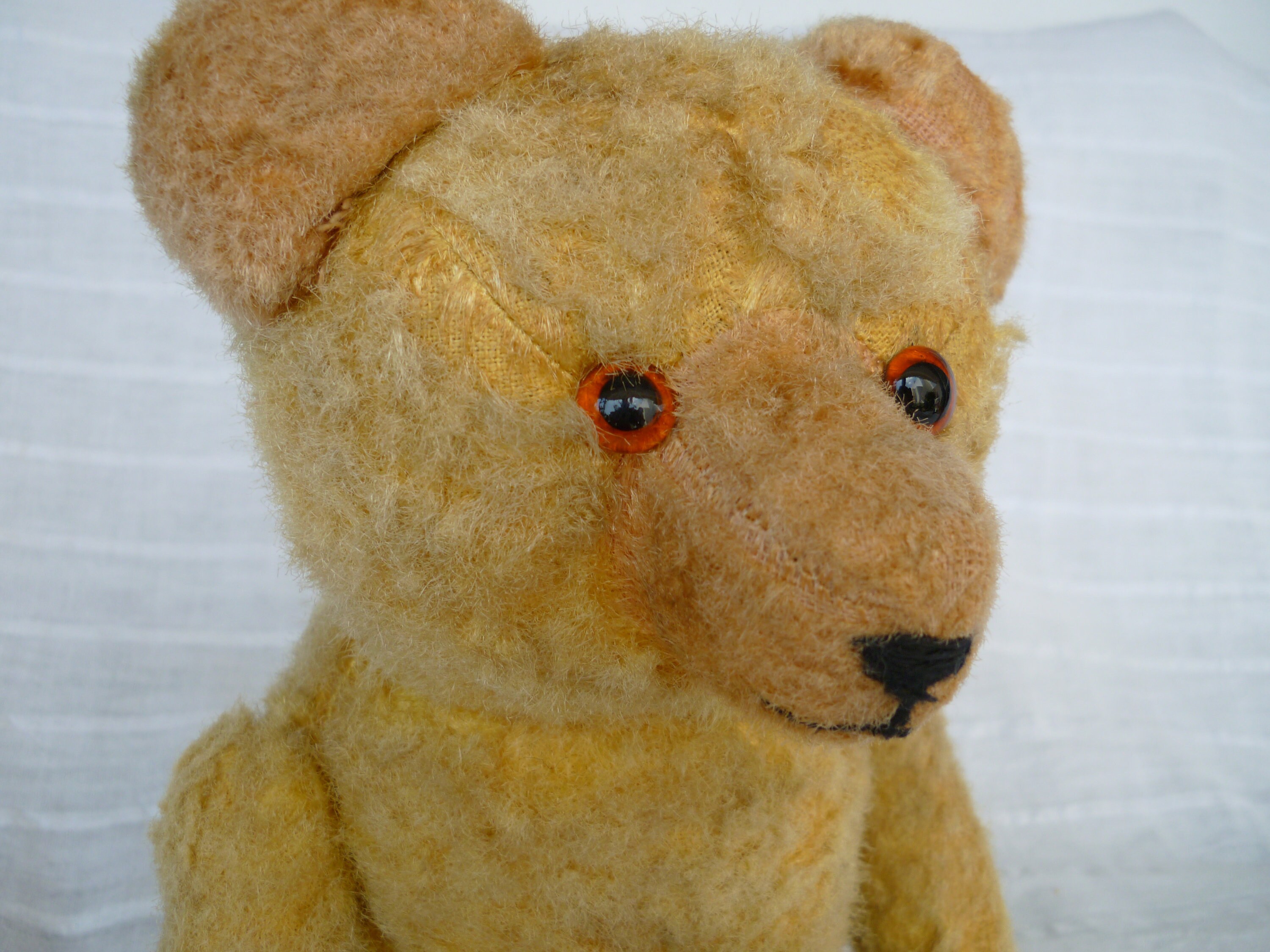 Antique Teddy Bear Straw stuffed glass blue button eyes fully