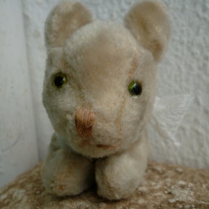 vintage,primitive,plush,funny little cat,small,vintage,stuffed animal,glass eyes,possibly handmade.