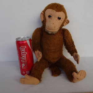 vintage, 15&#39;&#39; met hout gevulde chimpansee, aap, volledig gebroken, staart, glazen ogen, maker onbekend