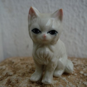 vintage,white,glazed,ceramic cat,pink ears,painted features,small kitten,long haired.