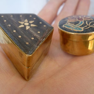 Antique Tiny Pill Box Enamel Brass Small Snuff Pills box Trinket