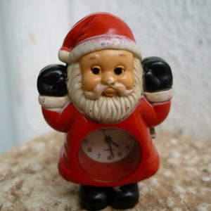 Vintage,miniature clock,novelty,Father Christmas,desktop,working,battery operated.