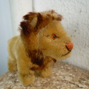 Vintage, 3'' Steiff, Mohair-Löwe, fest, stehende Position, Silberschrift-Ohrknopf.