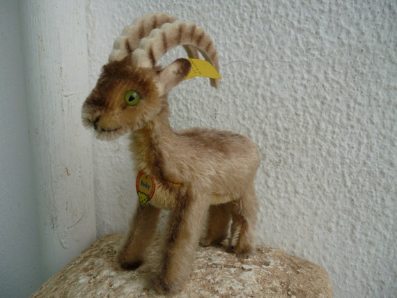 Vtg.steiff Rocky,capricorn,mountain Goat,button,yellow Label
