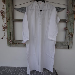 antique,French,ladies,white,cotton & lace,smock,dress,nightgown,handmade,trim,long sleeved dress.