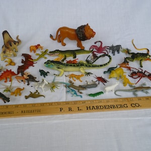 Joblot,Vintage,Gummi,Plastik Spielzeug Tiere & Insekten,über 40 Stück, Bündel, Lot von Kinderspielzeug.