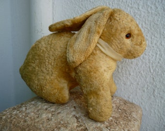 vintage,wood stuffed,primitive,plush bunny rabbit,glass eyes,simple embroidered nose,squeaker.