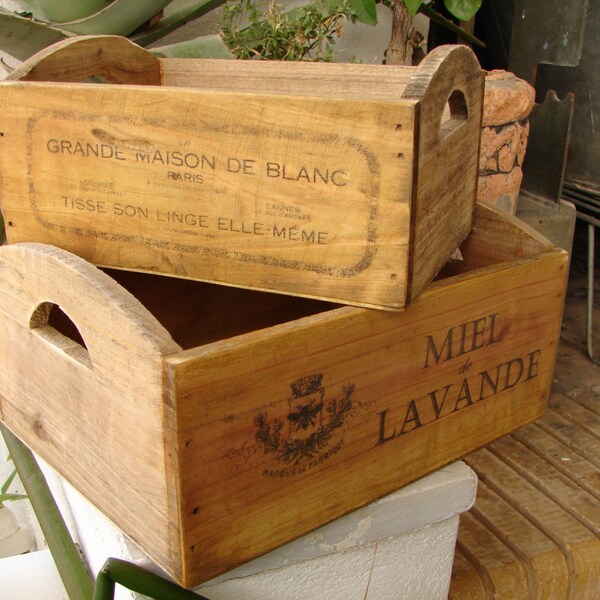 Set 2, vintage, pequeños cajones de madera con la tipografía francesa, publicidad diseño shabby chic