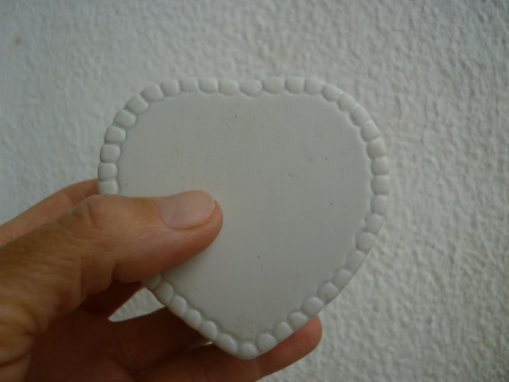 joblot of 1980's,small,ceramic,white,heart shaped… - image 5