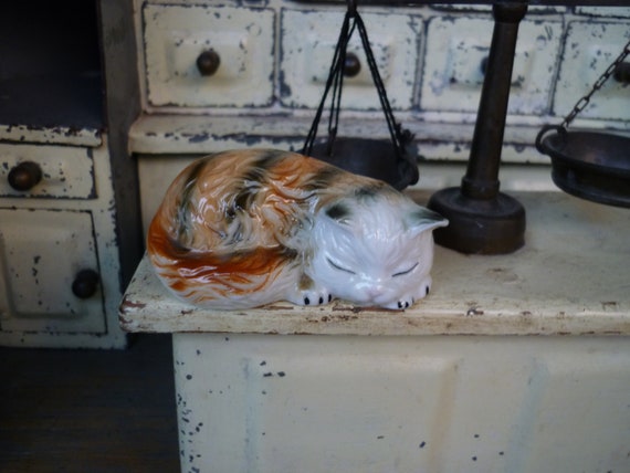 Vintage,glazed,ceramic,cat,sleeping,lying Kitten,small,figurine