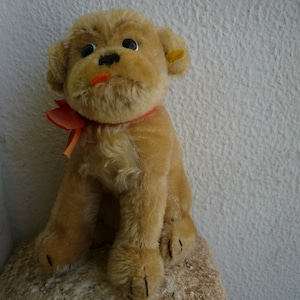 vintage,1950&#39;s seated,Steiff Mopsy pug,mohair,dog,swivel head,silverscript button.