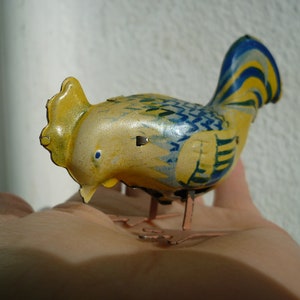 vintage,tin litho,working,wind up,pecking bird,rooster,cockerel.Made in Germany.