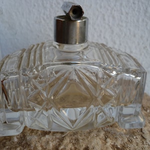 vintage,Art Deco,glass perfume bottle,dispenser,not working,display bottle .