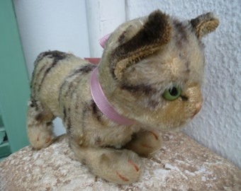 vintage,Steiff,tabby cat,stuffed kitty,mohair,unjointed.Silverscript ear button.