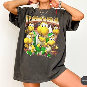 Vintage Turtle Shell Trooper-skjorta, retro rörmokare-spelgrafikskjorta, grön sköldpadda-t-shirt, racingspelkaraktärskjorta, spelfan-gåva