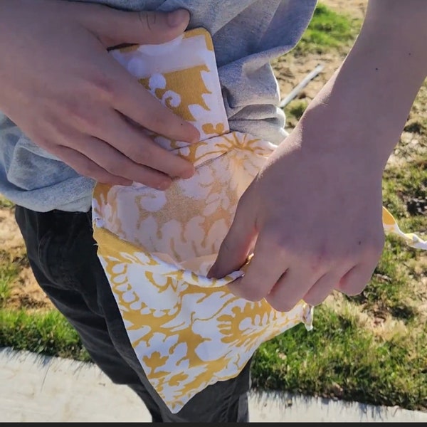 Forage Bag Sewing Pattern and Tutorial